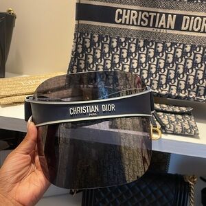 DiorClub V1U DiorOblique Visor